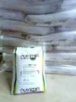 Упаковка премікс для поросят 6-10 кг Nutrimin з етикеткою складу